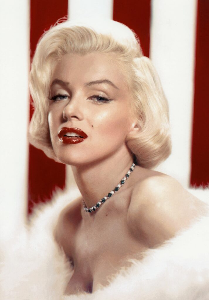 Marilyn_Monroe,_Photoplay_1953